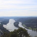 Ausflug 2013: von der Drachenfelsterasse gibt es einen wunderbaren Ausblick über den Rhein - Theaterverein Eintracht Nemmenich